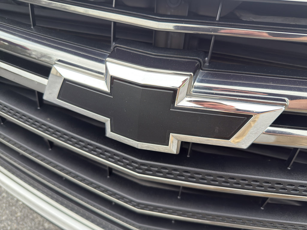 Used 2019 Chevrolet Traverse RS w/ LPO, Floor Liner Package AWD/4WD image 39