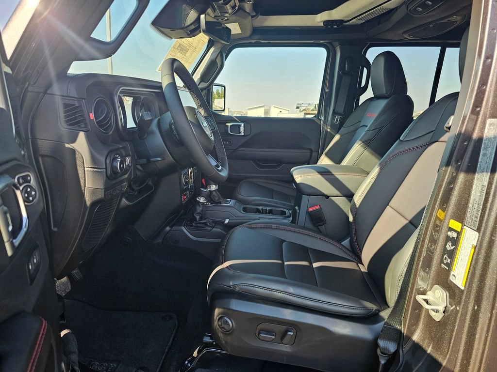 New 2025 Jeep Wrangler Unlimited Rubicon AWD/4WD image 11