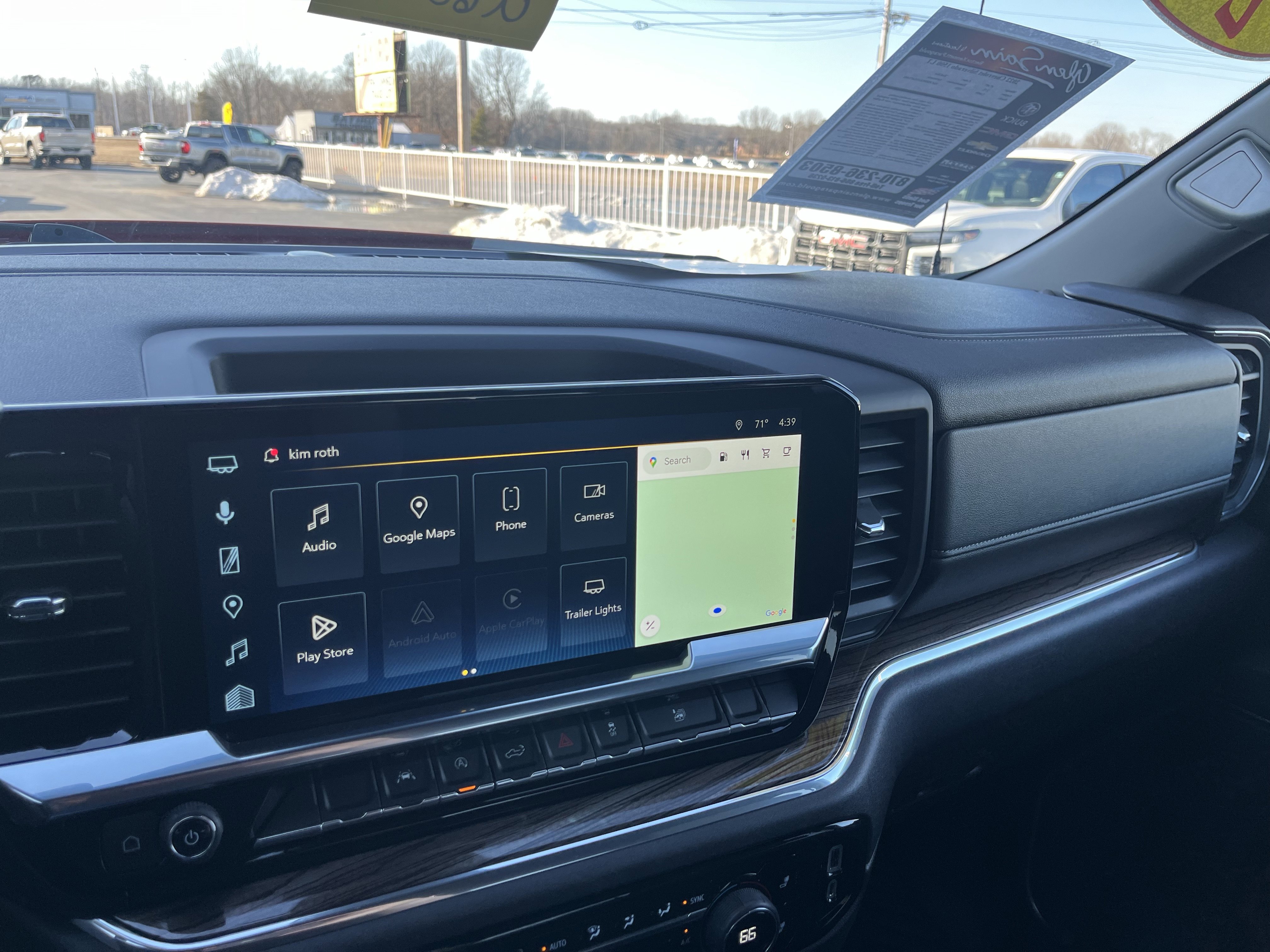 Used 2022 Chevrolet Silverado 1500 LT AWD/4WD image 11