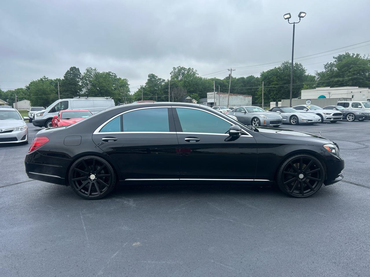 Used 2014 Mercedes-Benz S 550 Sedan image 4