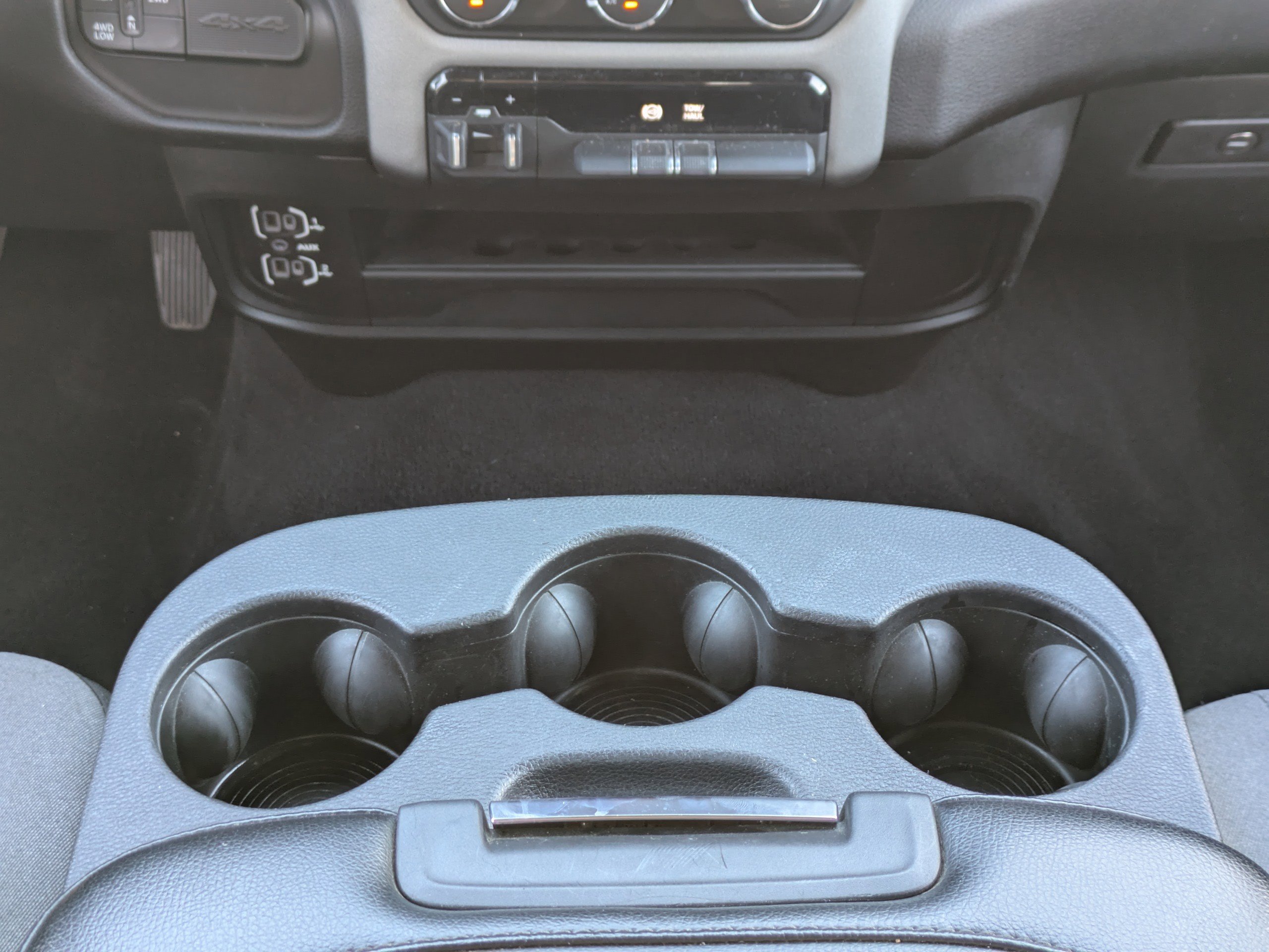 Used 2024 RAM 2500 Big Horn image 19