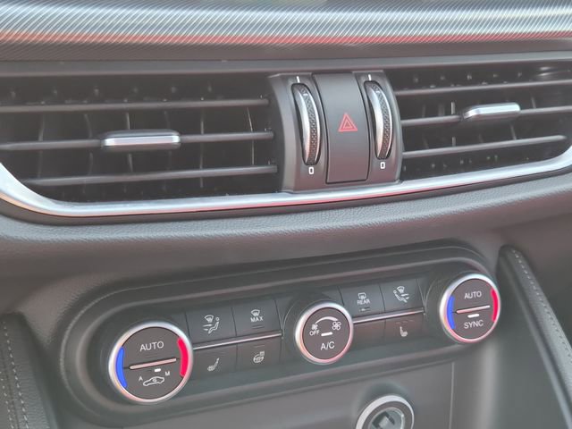 Used 2025 Alfa Romeo Stelvio Sprint w/ Veloce Package image 29