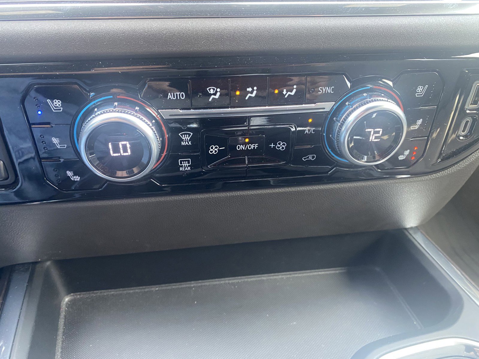 Used 2024 GMC Sierra 1500 Denali w/ Denali Reserve Package AWD/4WD image 21