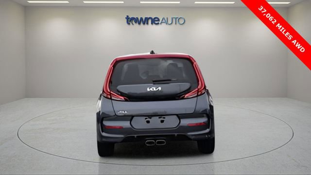 Used 2022 Kia Soul Turbo image 4