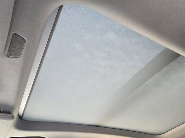 Used 2025 Volvo XC90 B6 Core w/ Protection Package image 21