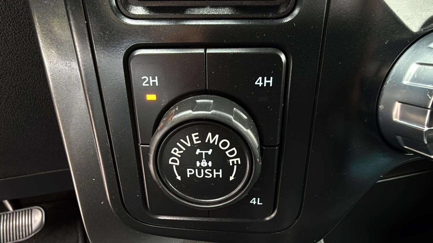 Used 2022 Ford F150 XLT w/ Equipment Group 302A High AWD/4WD image 14