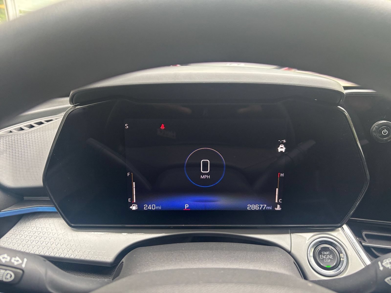 Used 2025 Chevrolet Trax LT FWD image 40
