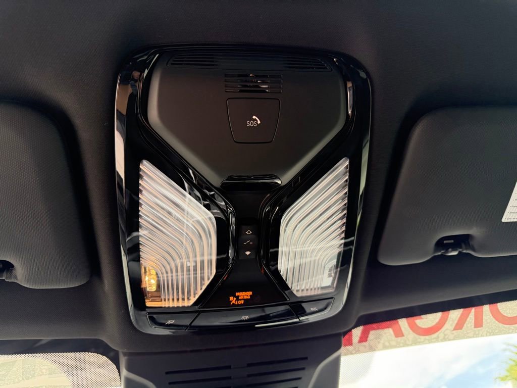 Used 2024 BMW X5 sDrive40i w/ M Sport Package image 27