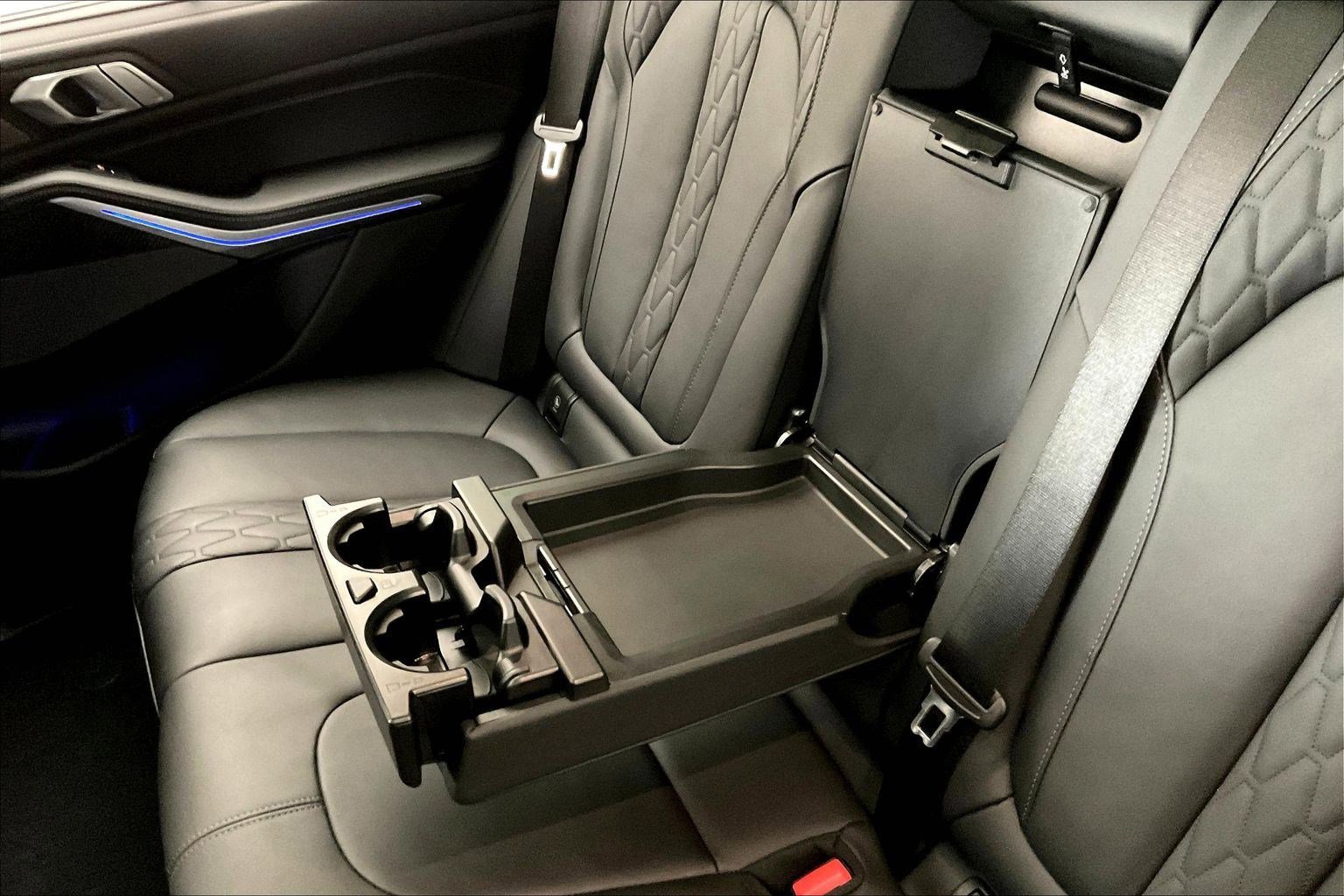 Used 2024 BMW X5 M60i AWD/4WD image 39