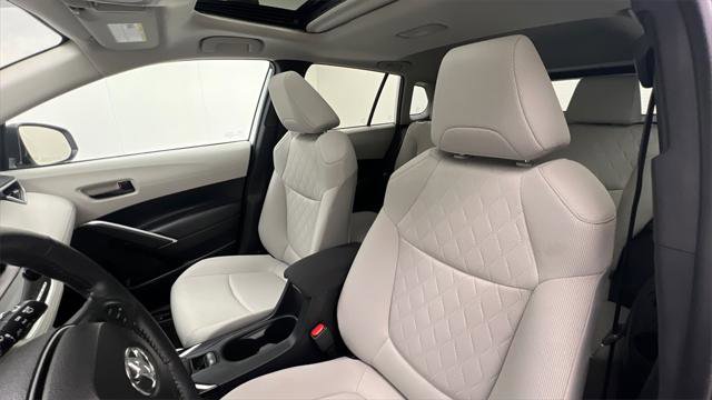 Certified 2022 Toyota Corolla Cross LE image 9