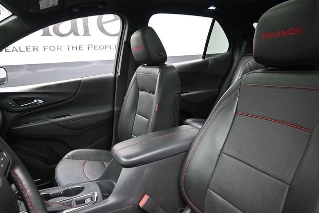 Used 2023 Chevrolet Equinox RS w/ RS Leather Package FWD image 17