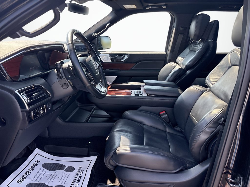 Used 2023 Lincoln Navigator L Reserve AWD/4WD image 26
