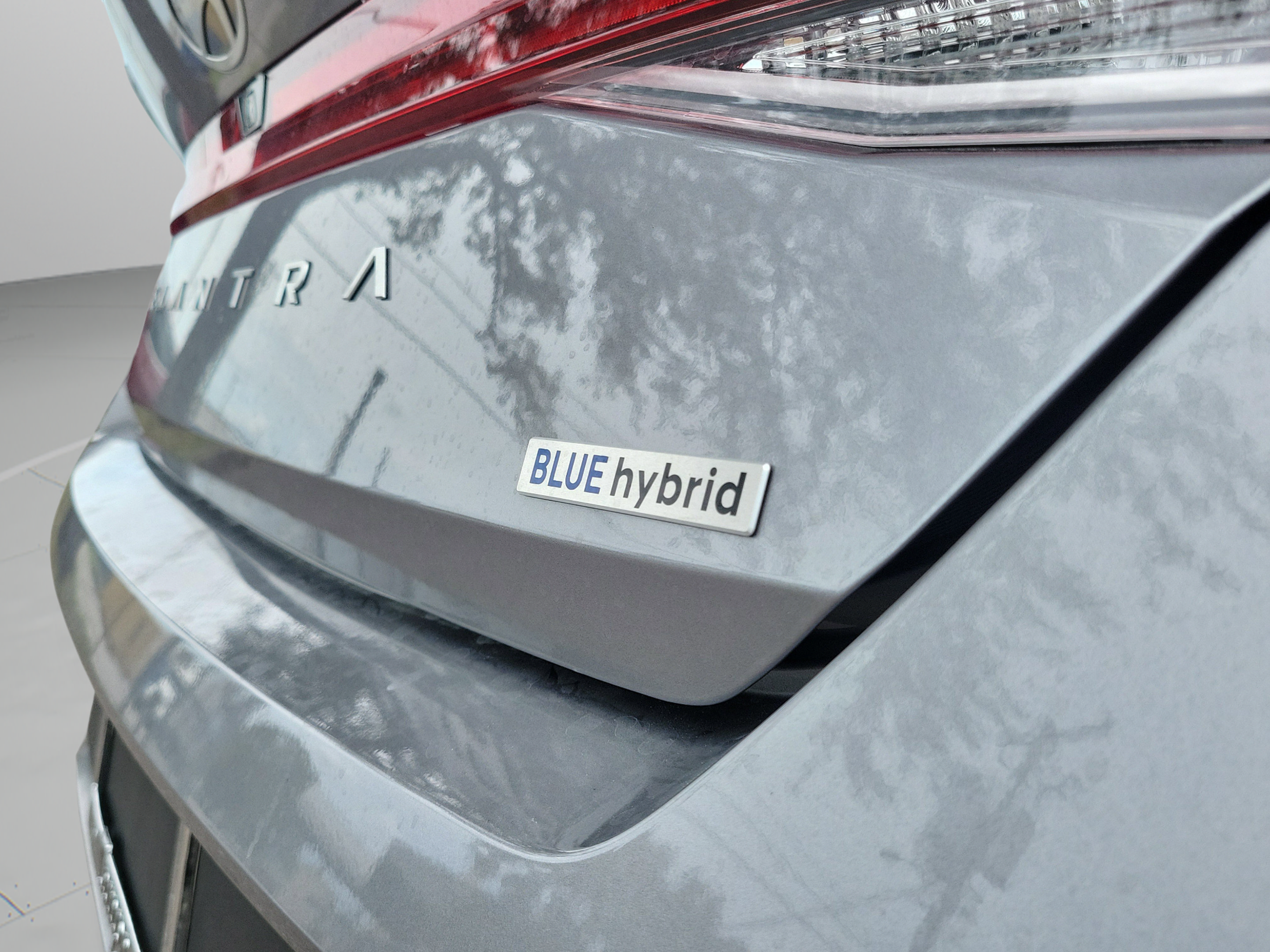 New 2025 Hyundai Elantra Hybrid FWD image 33