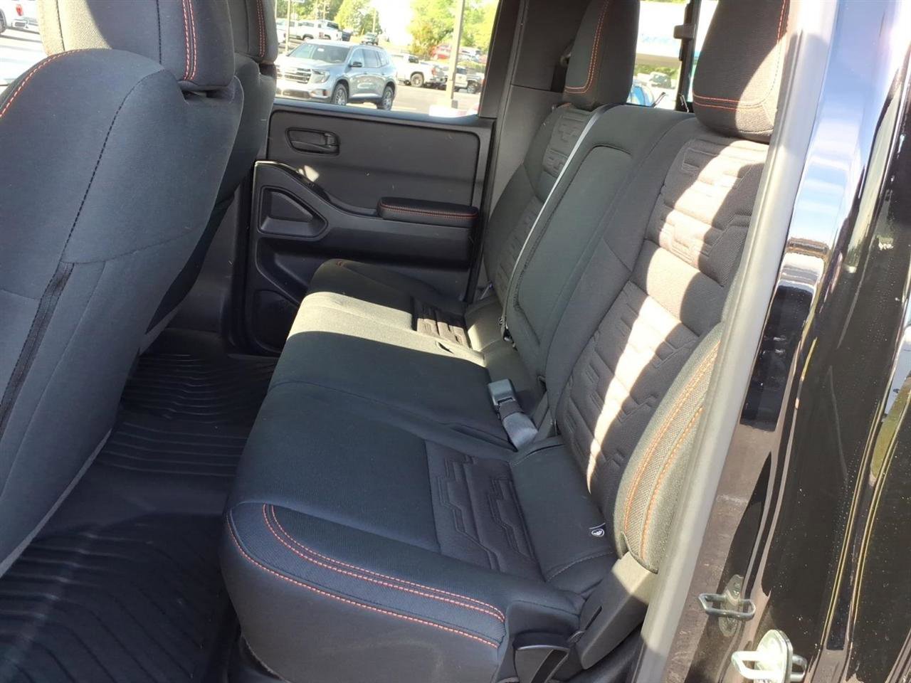 Used 2026 Nissan Frontier PRO-4X w/ Pro-4x Convenience Package AWD/4WD image 8