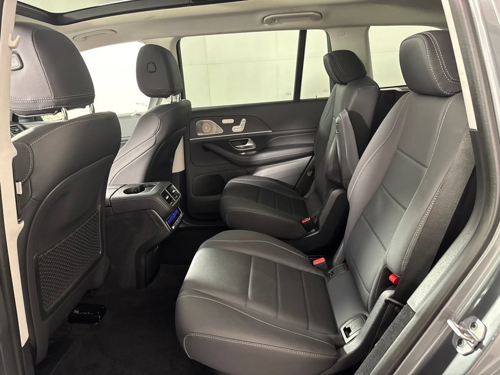 Certified 2026 Mercedes-Benz GLS 450 4MATIC image 17