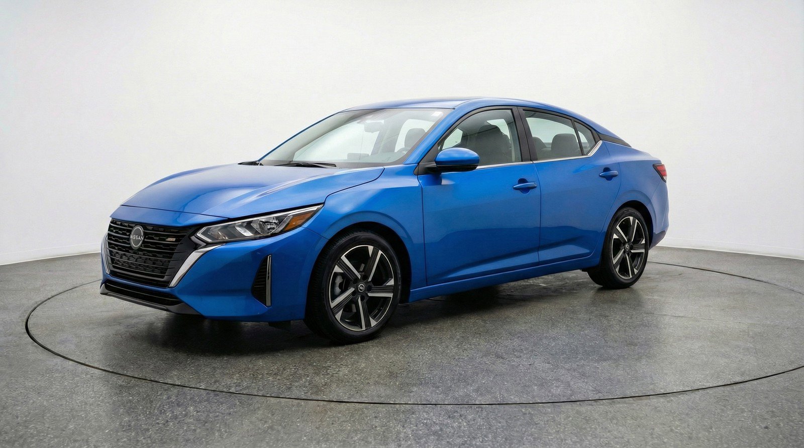 Used 2025 Nissan Sentra SV image 3