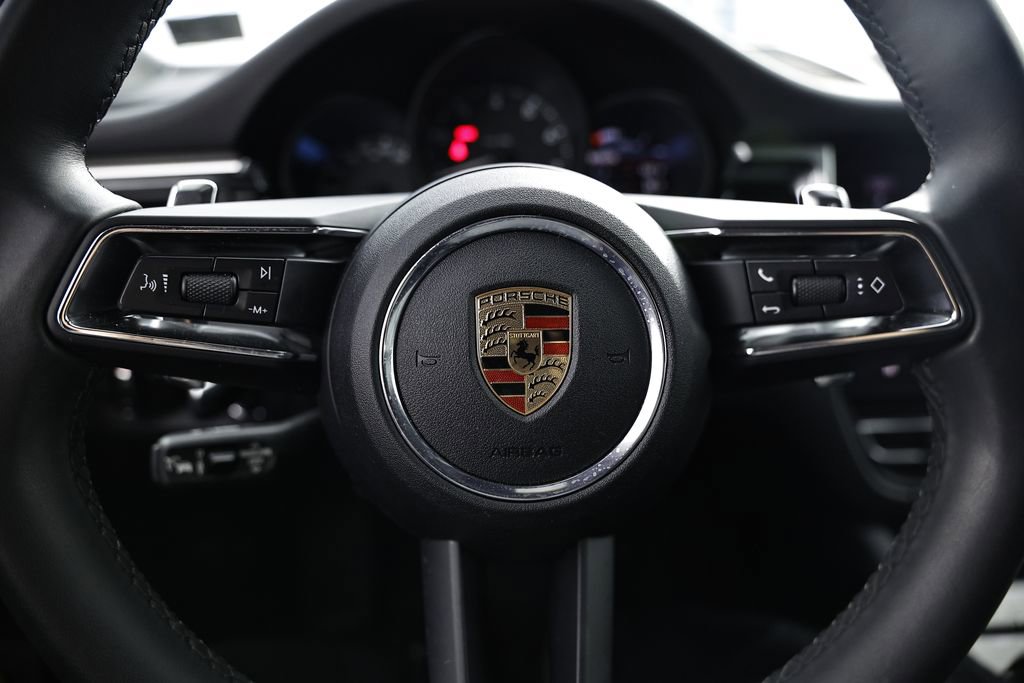 Used 2025 Porsche Macan image 34