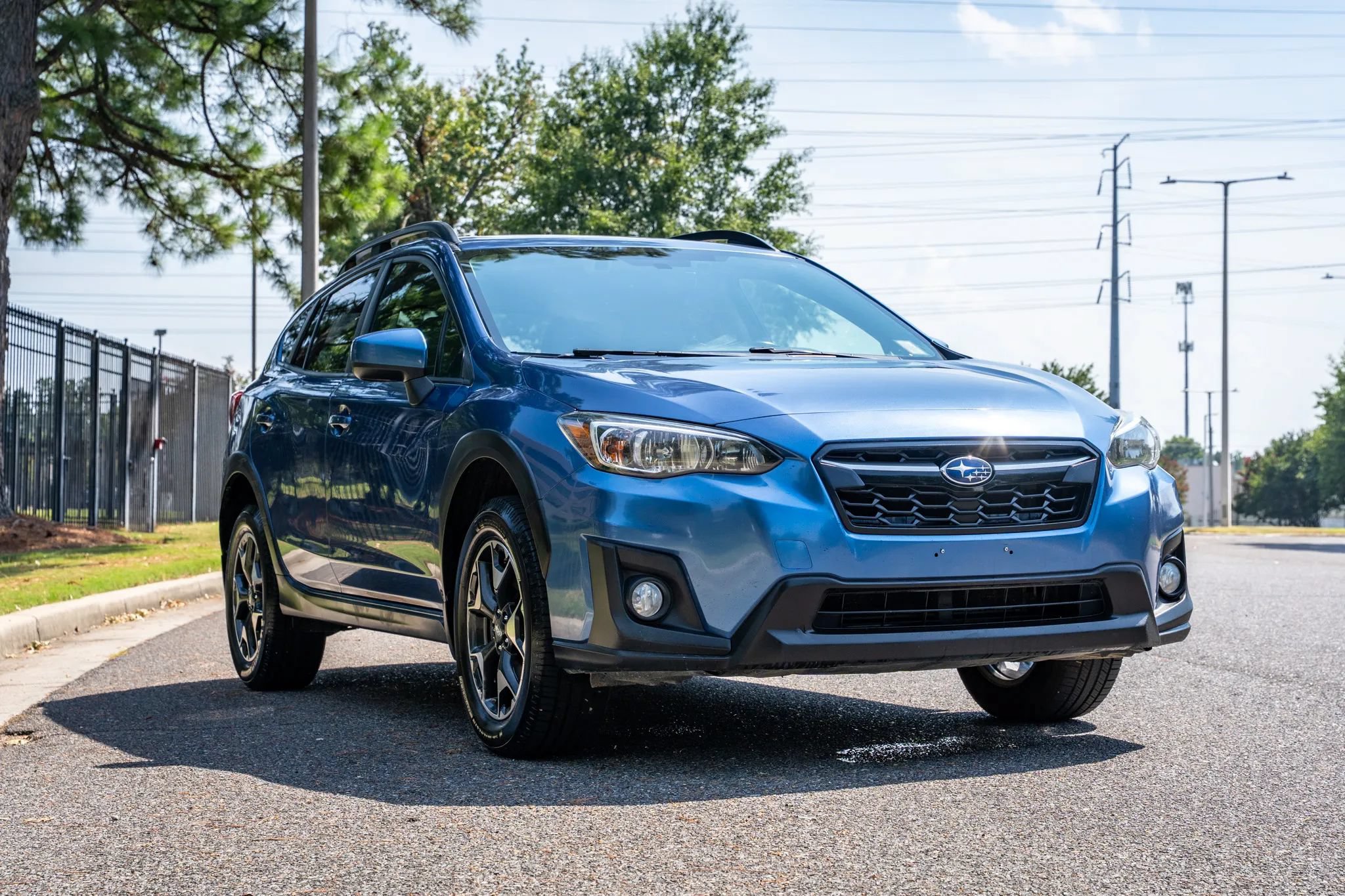 Used 2020 Subaru Crosstrek 2.0i Premium w/ Moonroof Package 1 AWD/4WD image 3