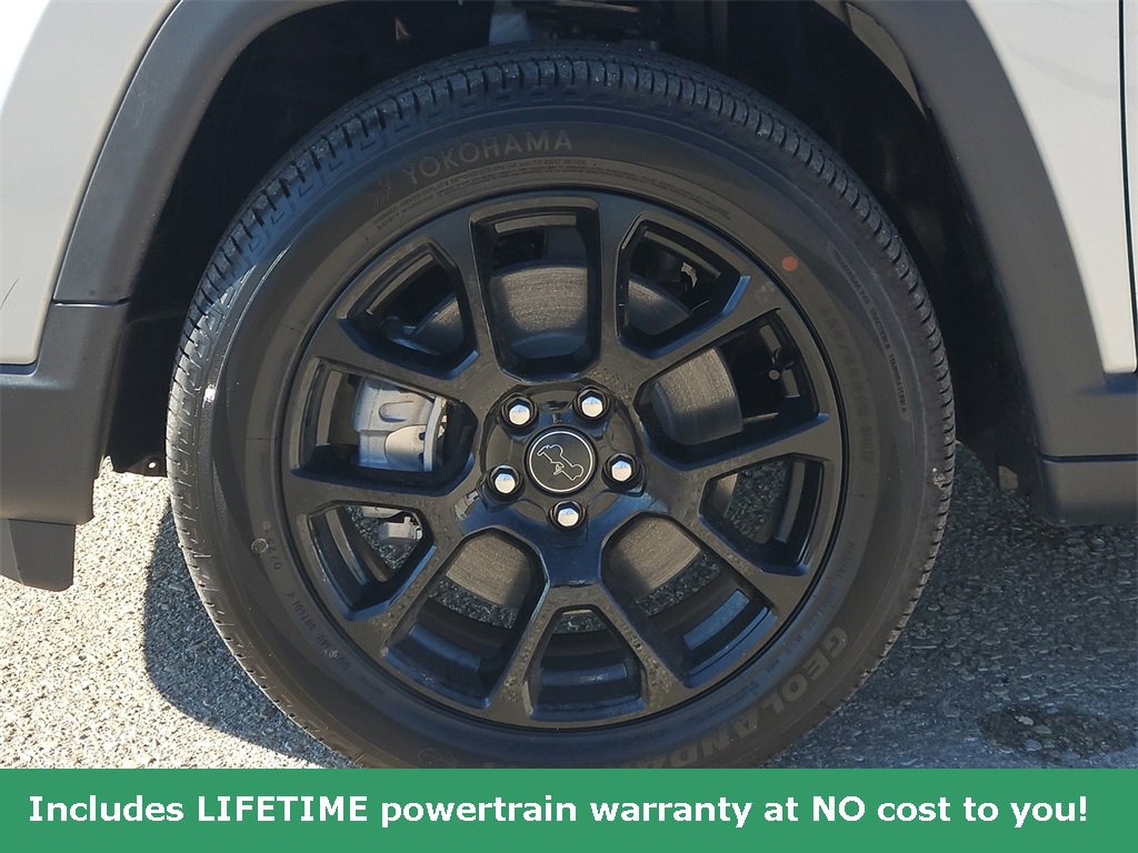 New 2026 Jeep Compass Latitude image 9