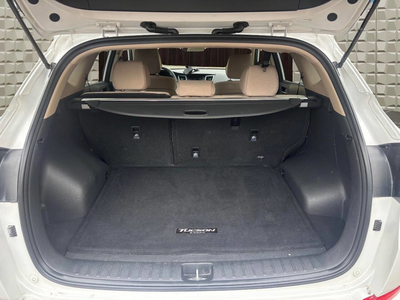 Used 2018 Hyundai Tucson SE FWD image 25