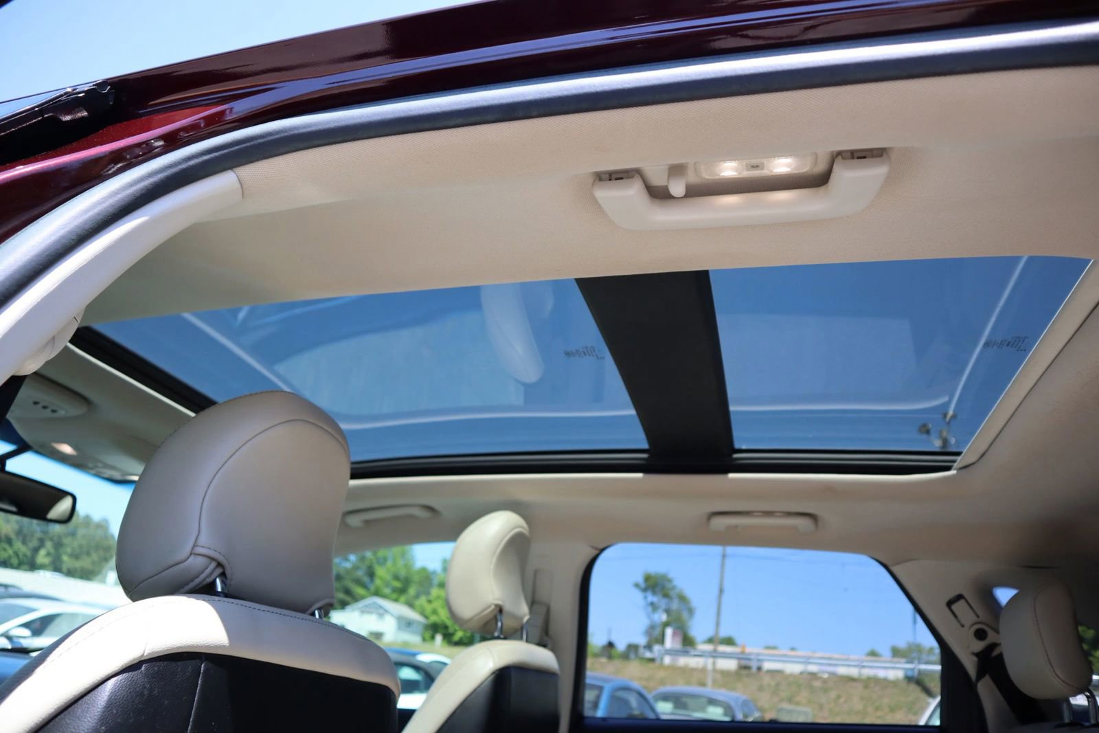 Used 2017 Ford Edge Titanium w/ Equipment Group 301A FWD image 34