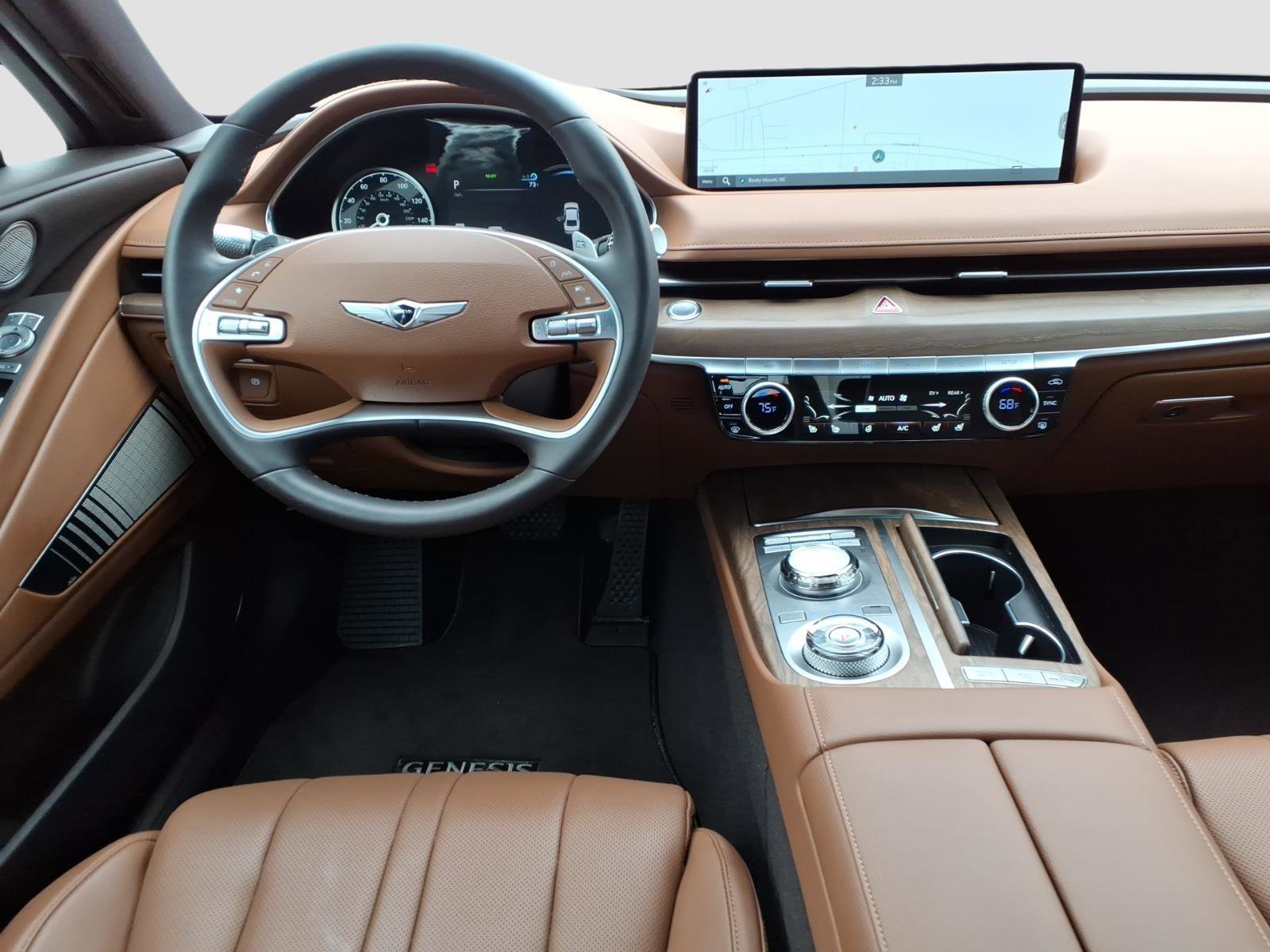 Used 2024 Genesis G80 image 9