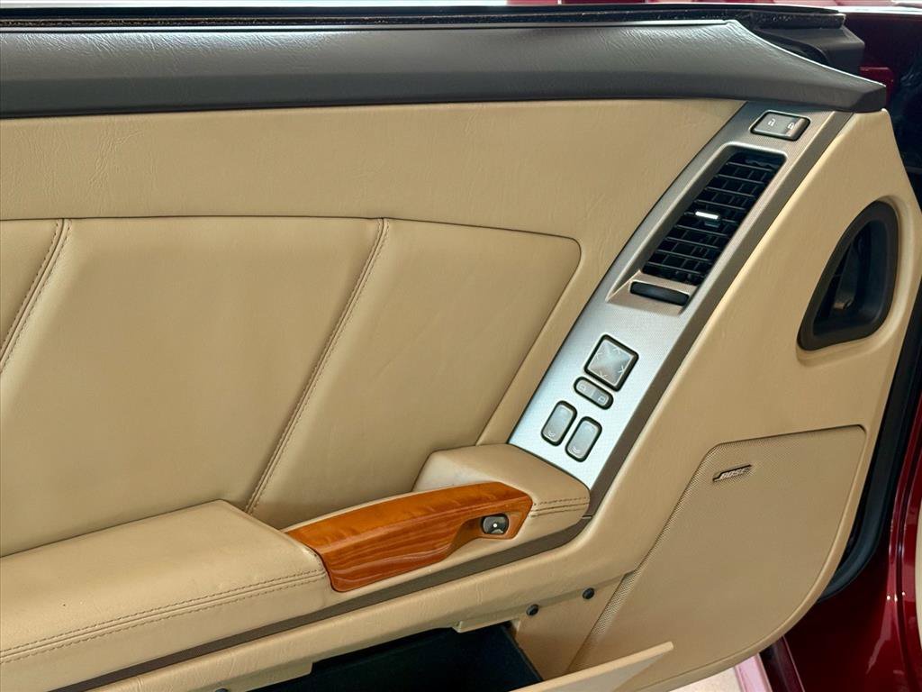 Used 2007 Cadillac XLR RWD image 16