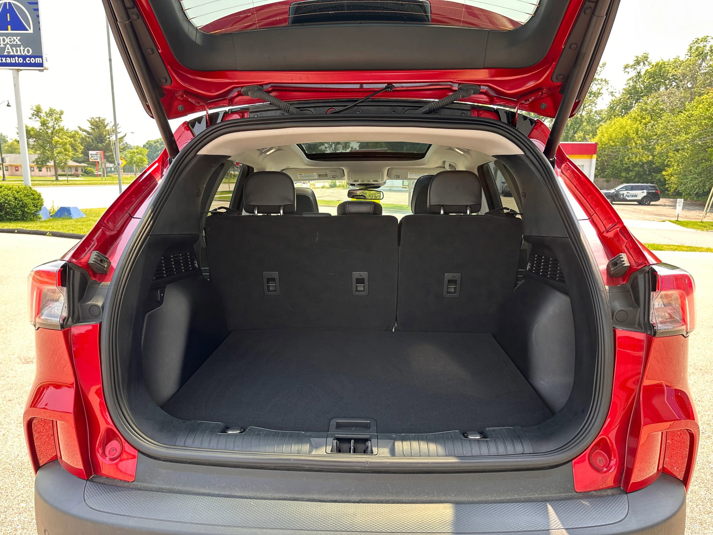 Used 2022 Ford Escape Titanium image 22