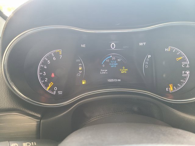 Used 2020 Jeep Grand Cherokee Altitude image 10