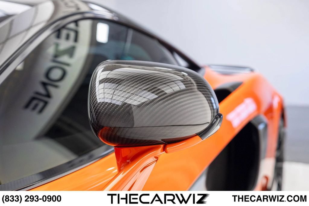 Used 2019 McLaren 600LT RWD image 17