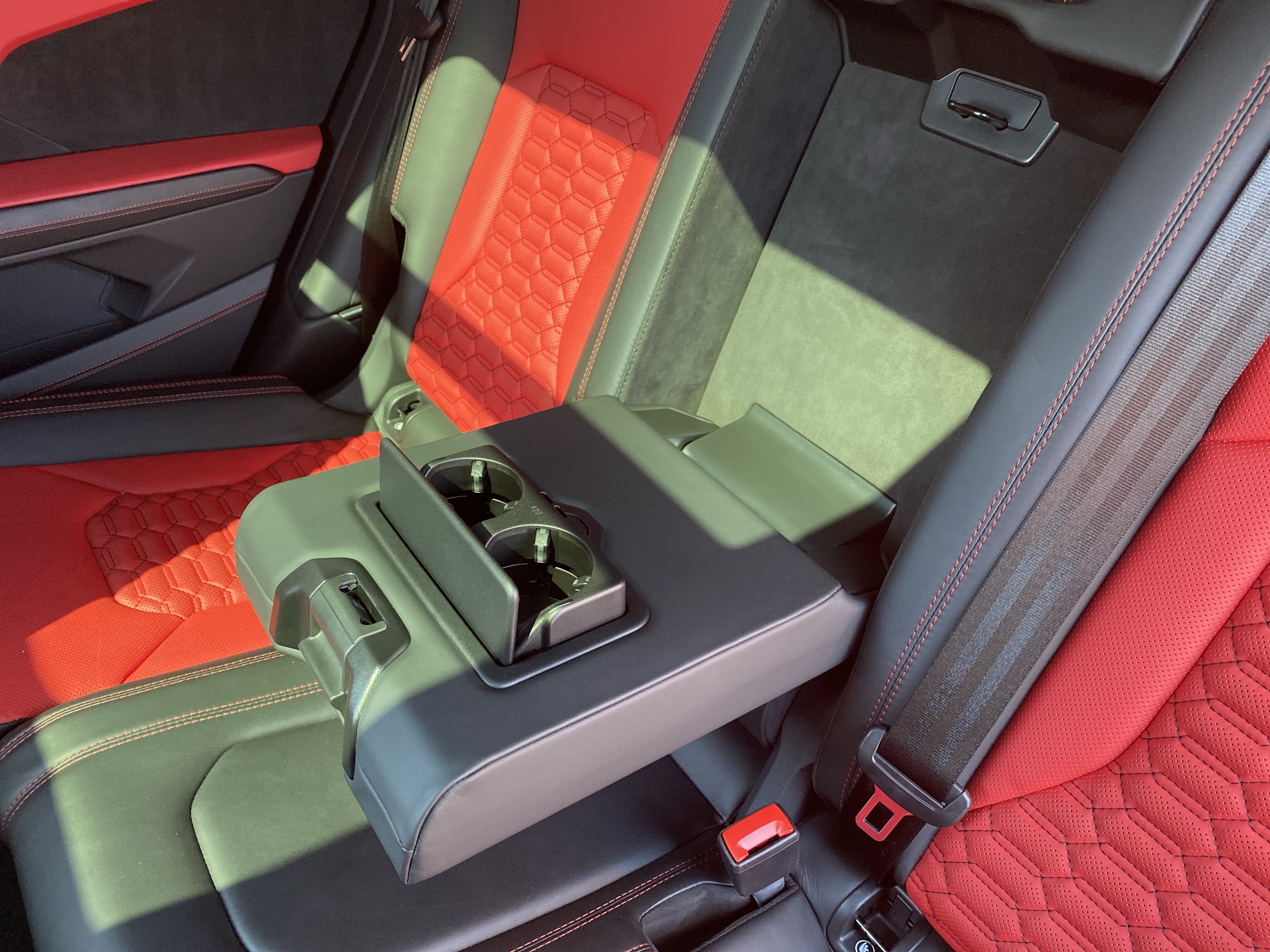 Used 2022 Lamborghini Urus AWD/4WD image 10