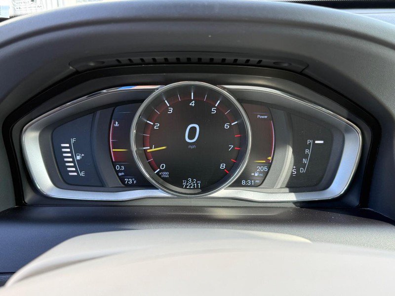 Used 2016 Volvo XC60 T5 Premier w/ Proximity Package FWD image 22