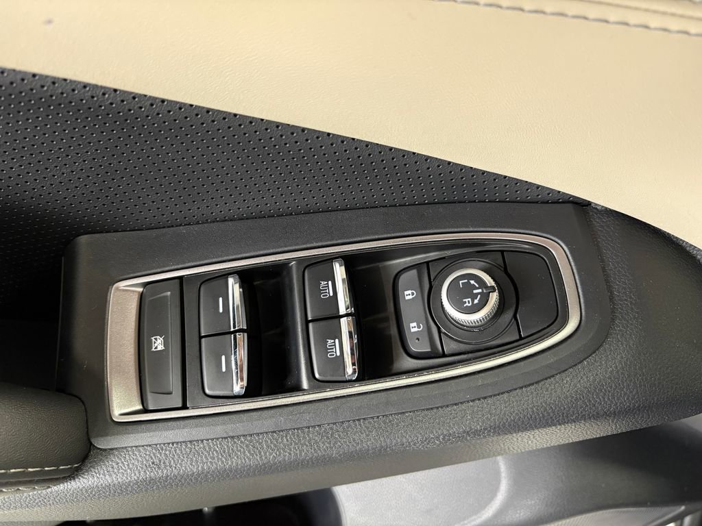 Used 2021 Subaru Ascent Limited w/ Technology Package image 17