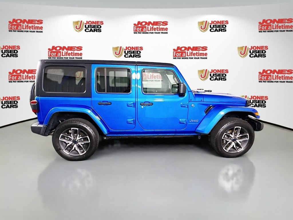 Used 2024 Jeep Wrangler Unlimited w/ Convenience Group AWD/4WD image 16