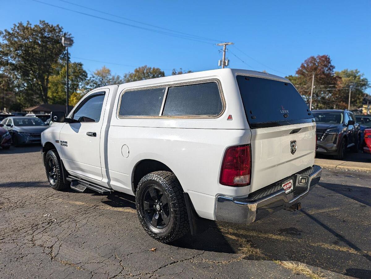 Used 2017 RAM 1500 Tradesman w/ Chrome Appearance Group RWD image 8