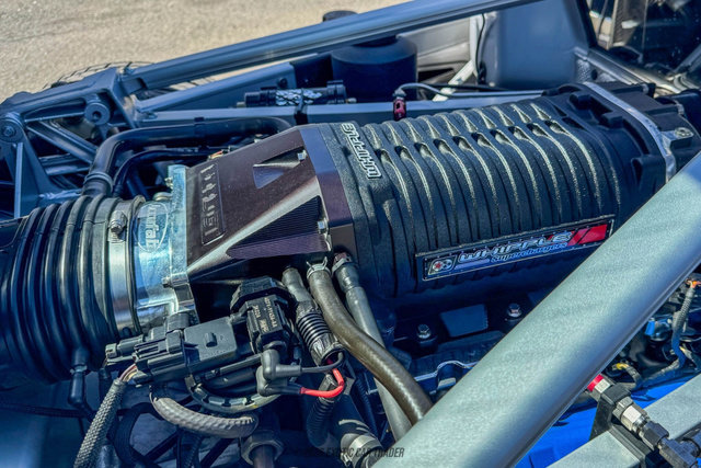 Used 2005 Ford GT RWD image 19