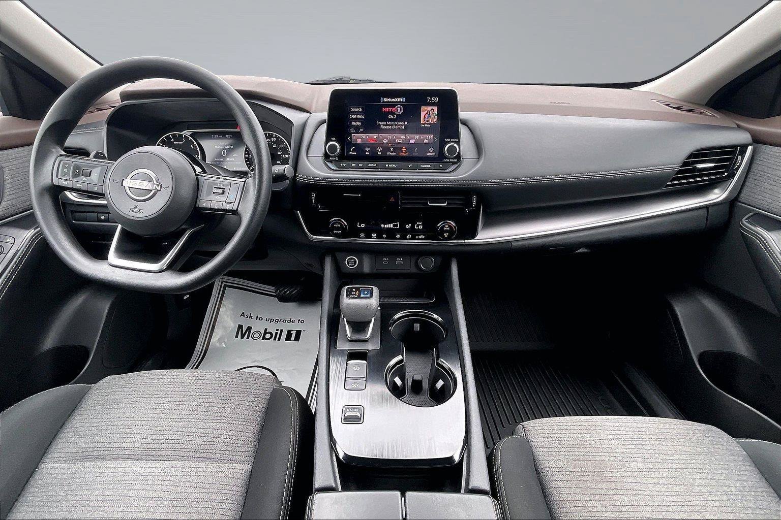 Certified 2022 Nissan Rogue SV FWD image 17