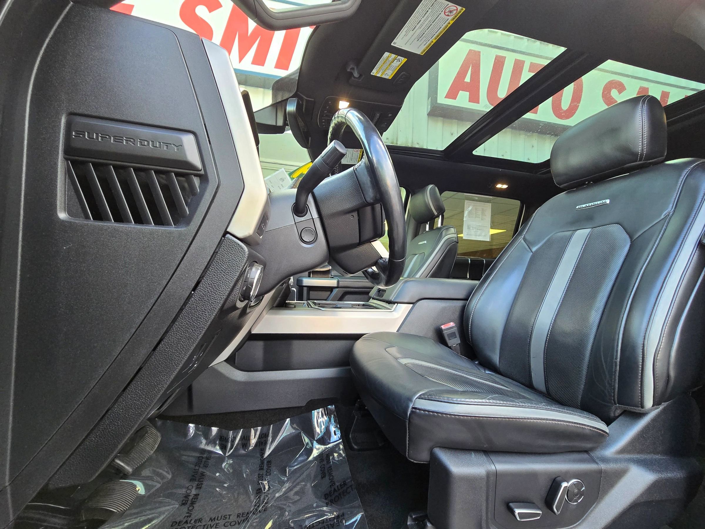 Used 2019 Ford F250 Platinum w/ Platinum Ultimate Package AWD/4WD image 12