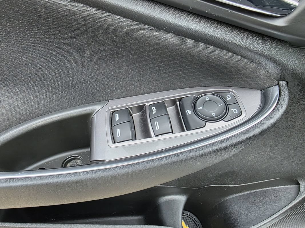 Used 2020 Chevrolet Malibu LT FWD image 14