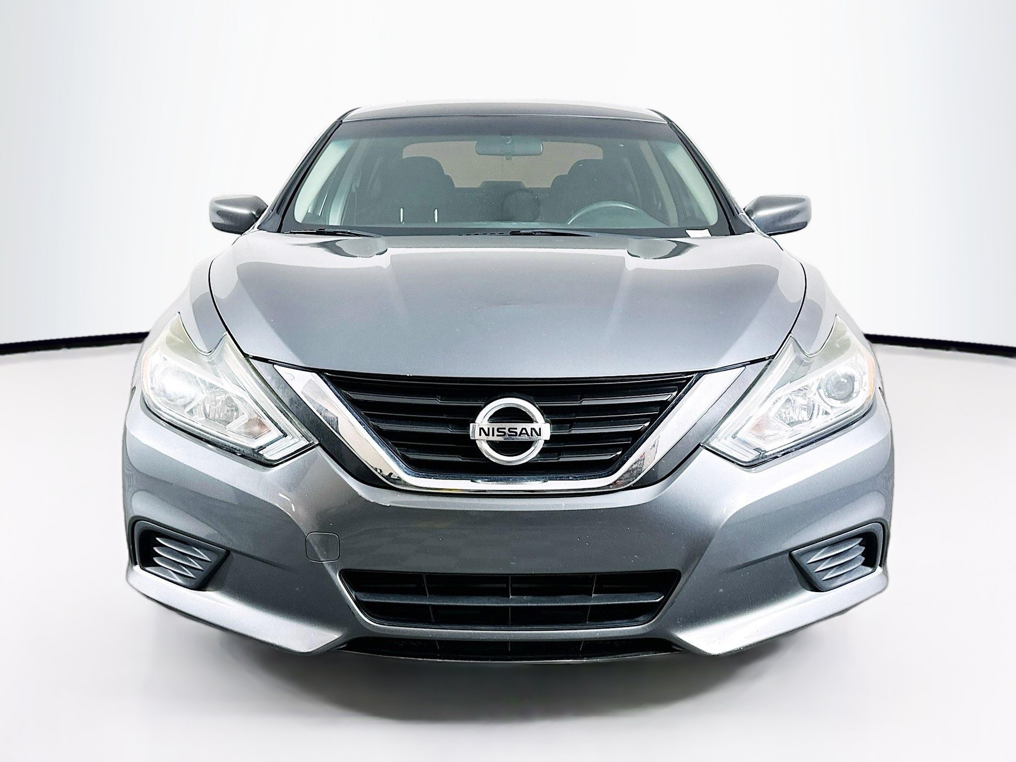 Used 2018 Nissan Altima 2.5 S w/ S Convenience Package FWD image 2
