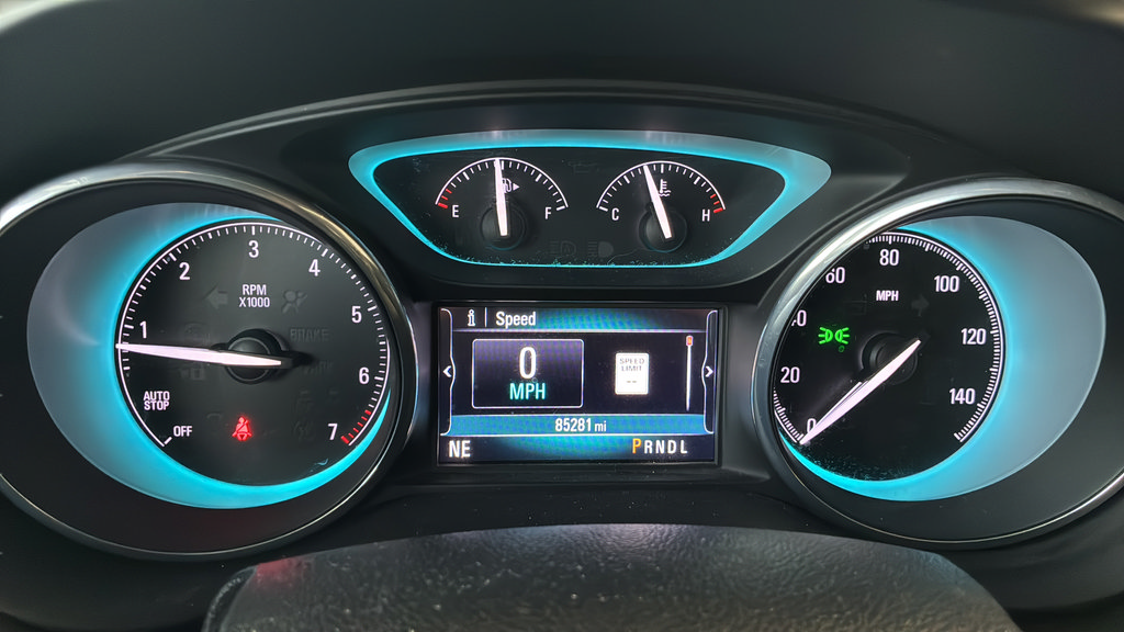 Used 2017 Buick Envision Essence FWD image 34