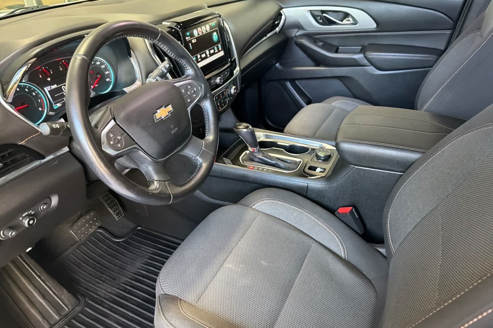 Used 2019 Chevrolet Traverse LT AWD/4WD image 11
