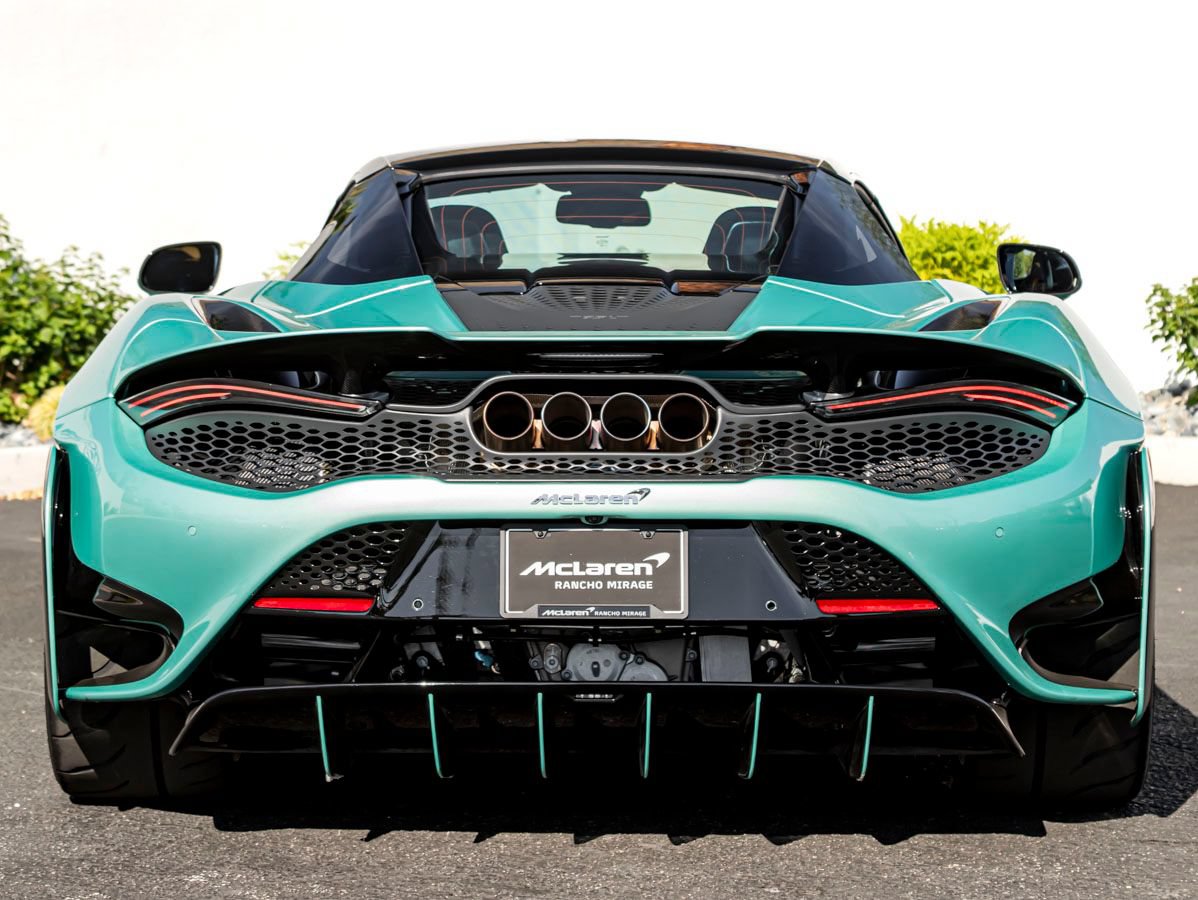 Used 2022 McLaren 765LT RWD image 11