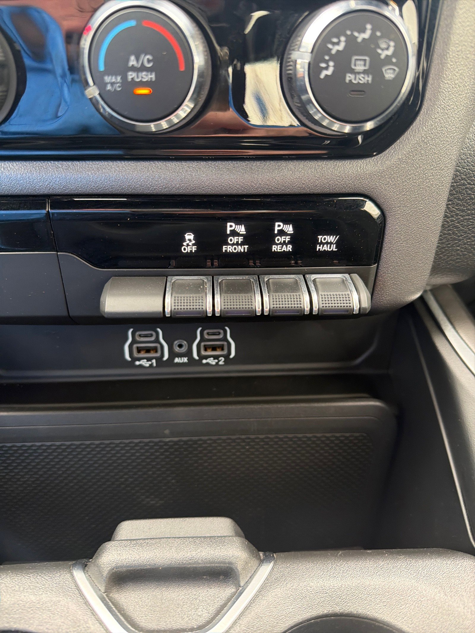 Used 2025 RAM 1500 Big Horn image 23