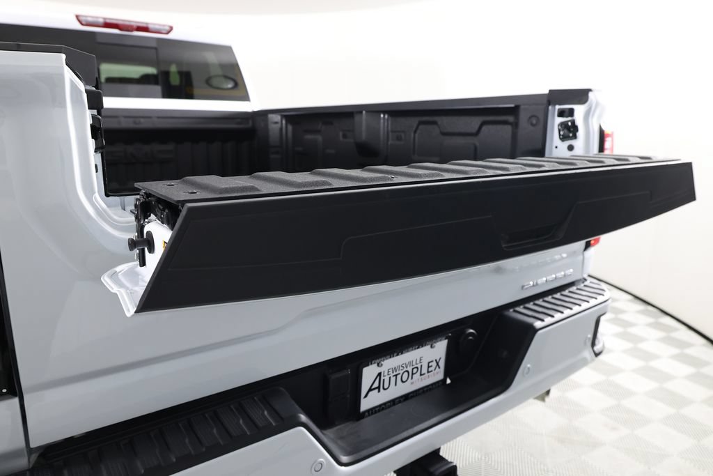 Used 2026 GMC Sierra 3500 Denali Ultimate AWD/4WD image 7