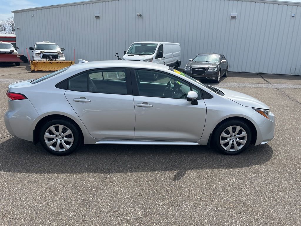 Used 2023 Toyota Corolla LE FWD image 8