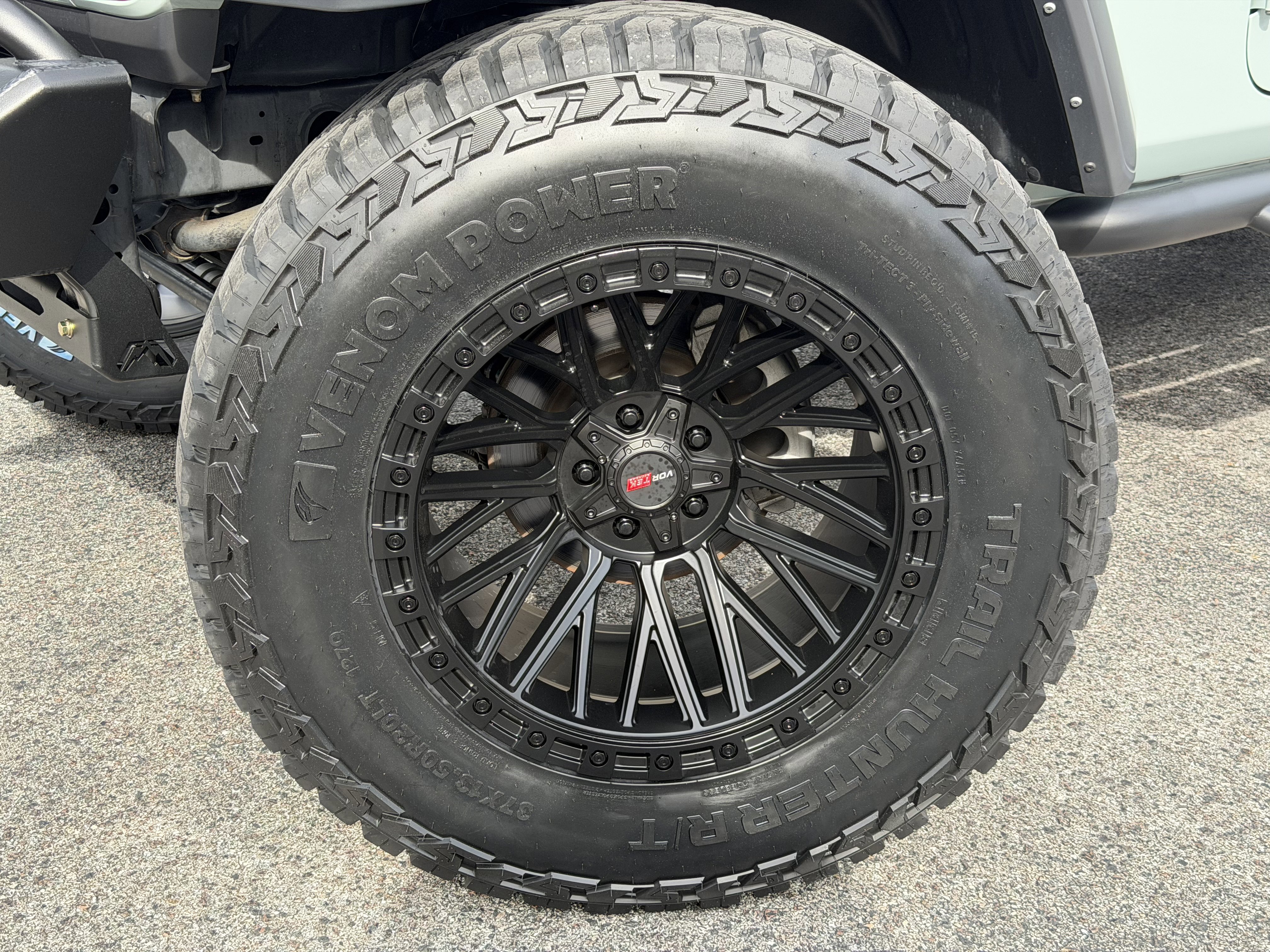 Used 2024 Jeep Wrangler Sport S image 15