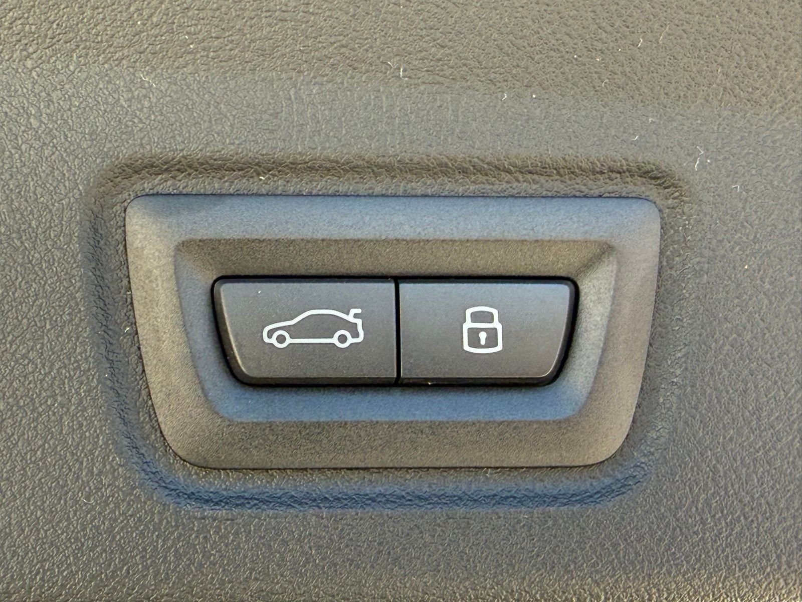 New 2026 BMW i4 eDrive40 RWD image 17