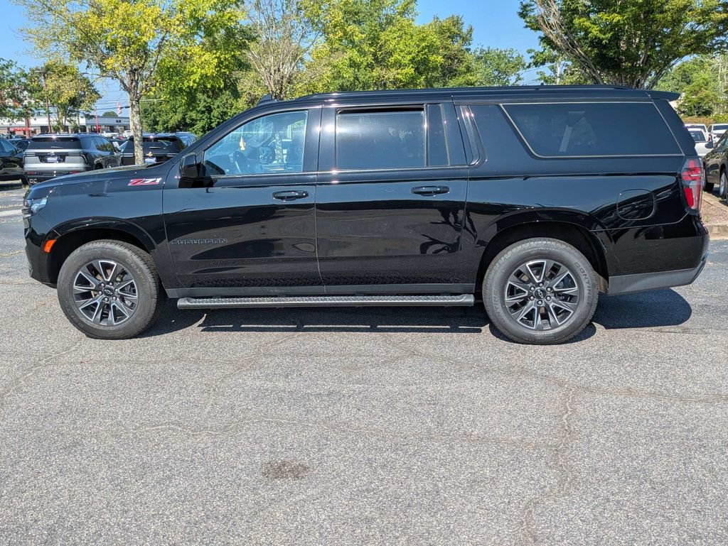 Used 2024 Chevrolet Suburban Z71 AWD/4WD image 7