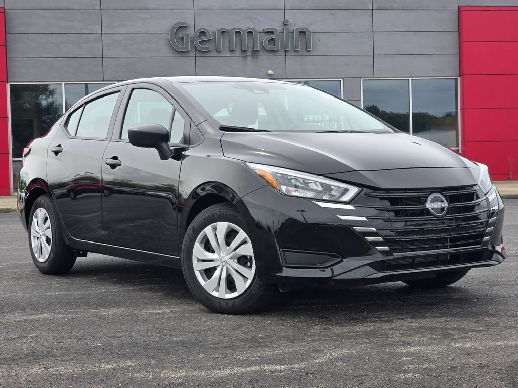 Used 2025 Nissan Versa S w/ Trunk Package